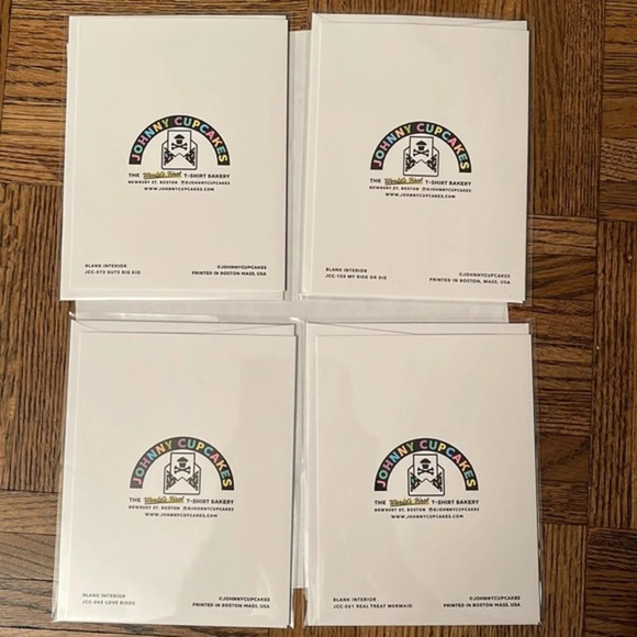 NWT Johnny Cupcakes Greeting Cards Set - Picture 7 of 8